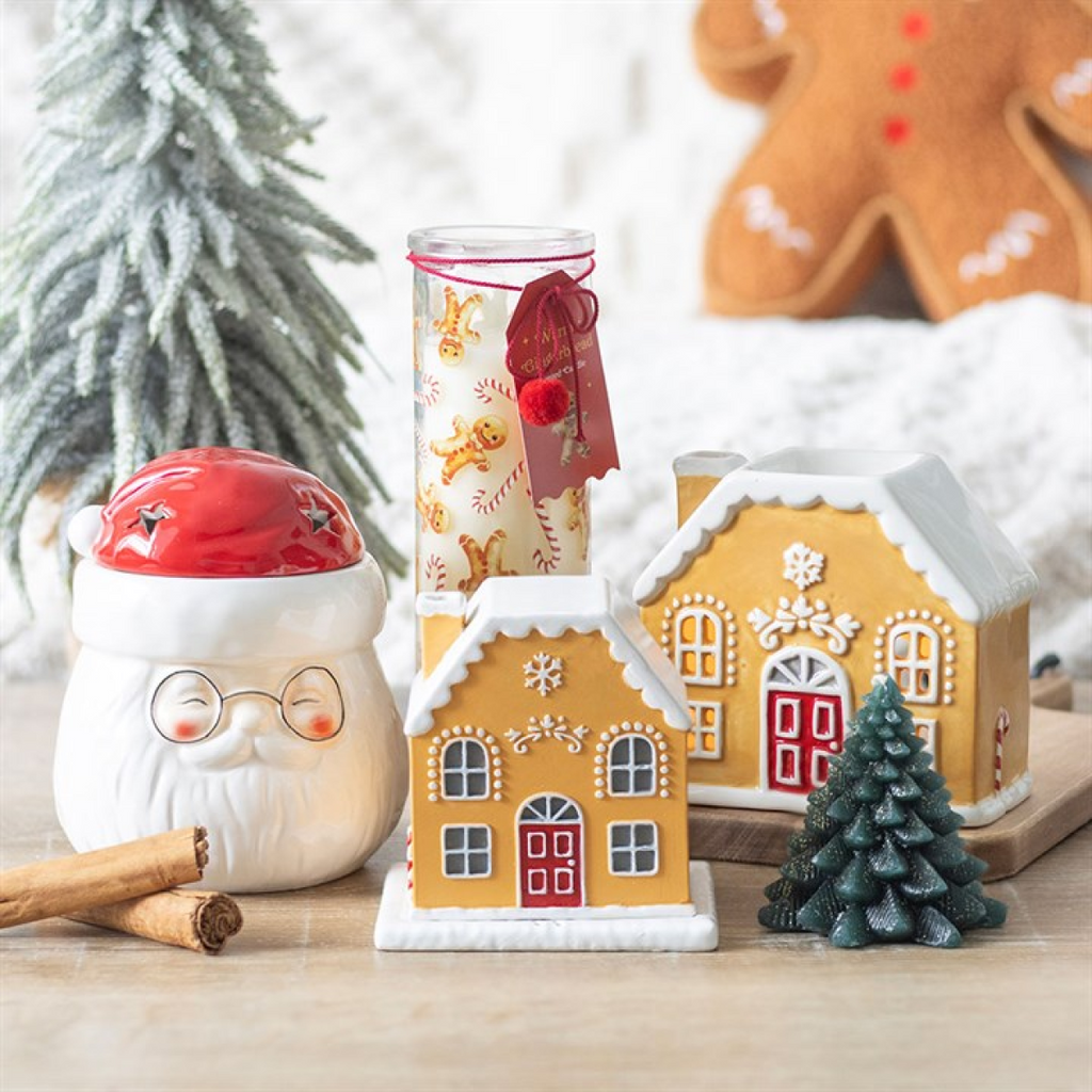 *Candy Cane Gingerbread House Ceramic Oil Burner and Wax Warmer (12/24)